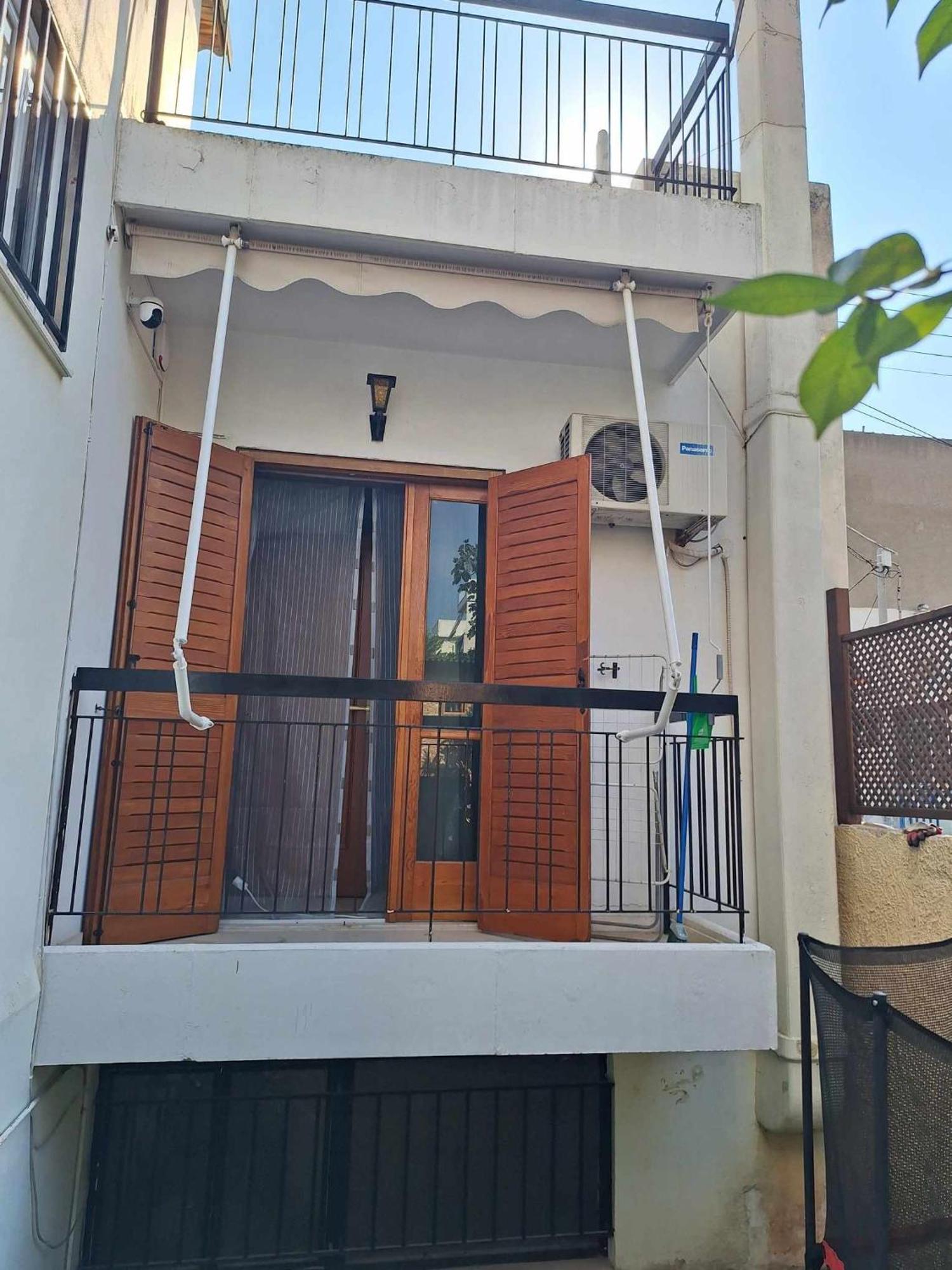 Petroupoli Apartments Atene Esterno foto